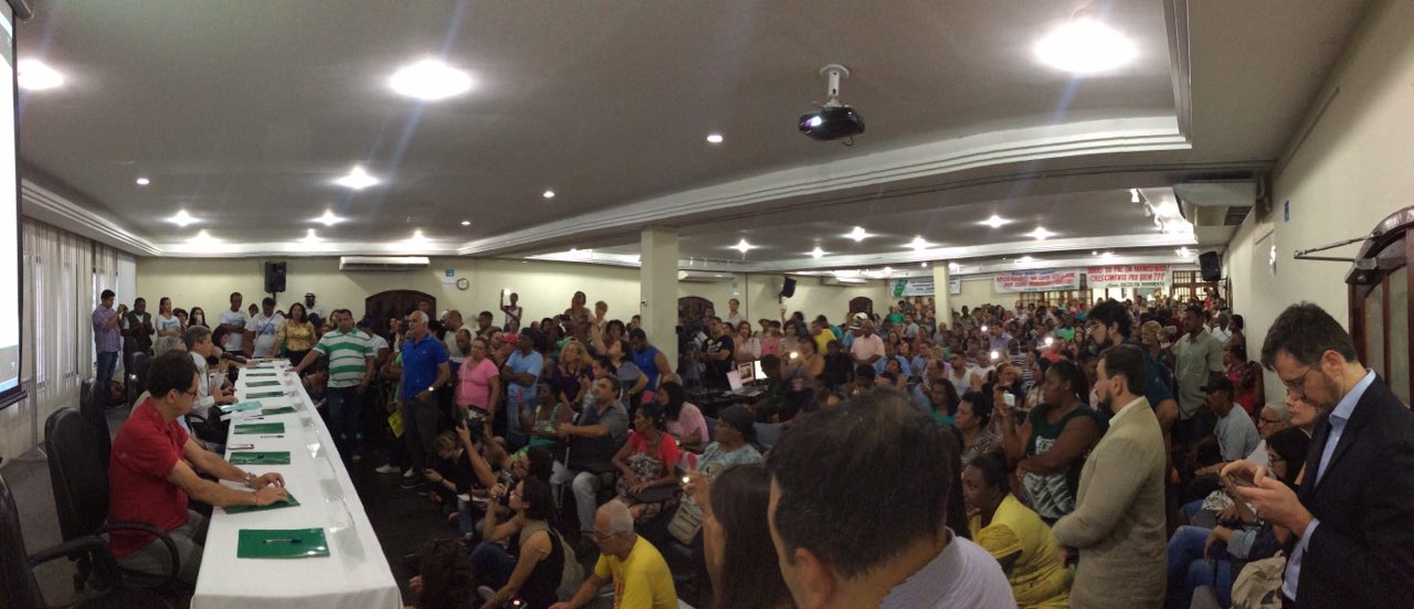 Comunidades relatam problemas de moradia em audiência pública na Defensoria